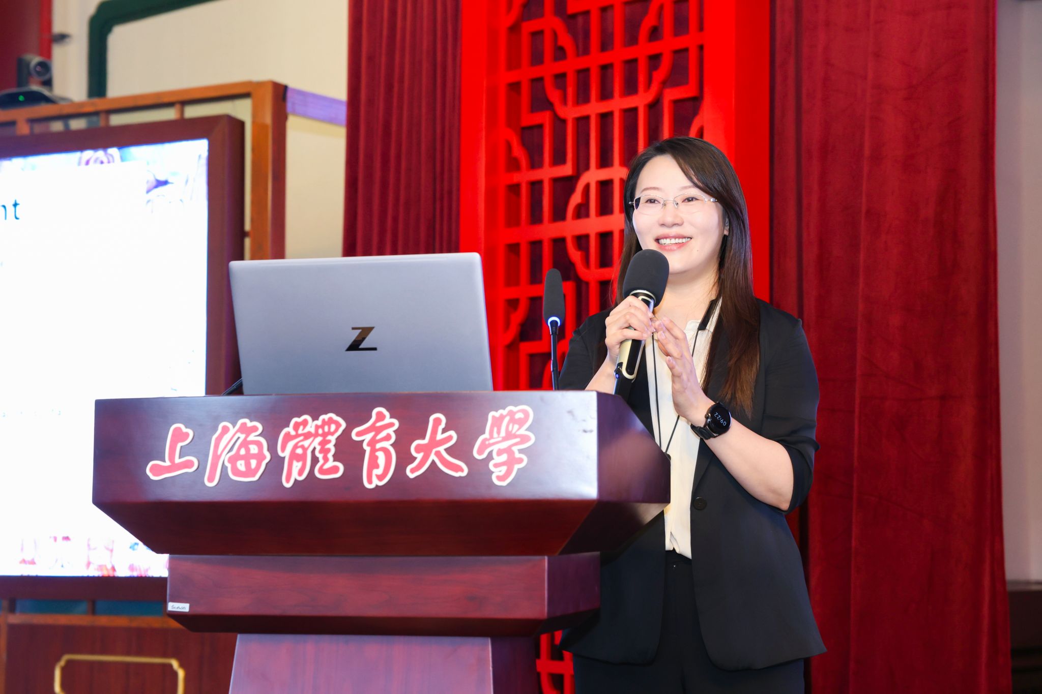 曲静.JPG 曲静.JPG